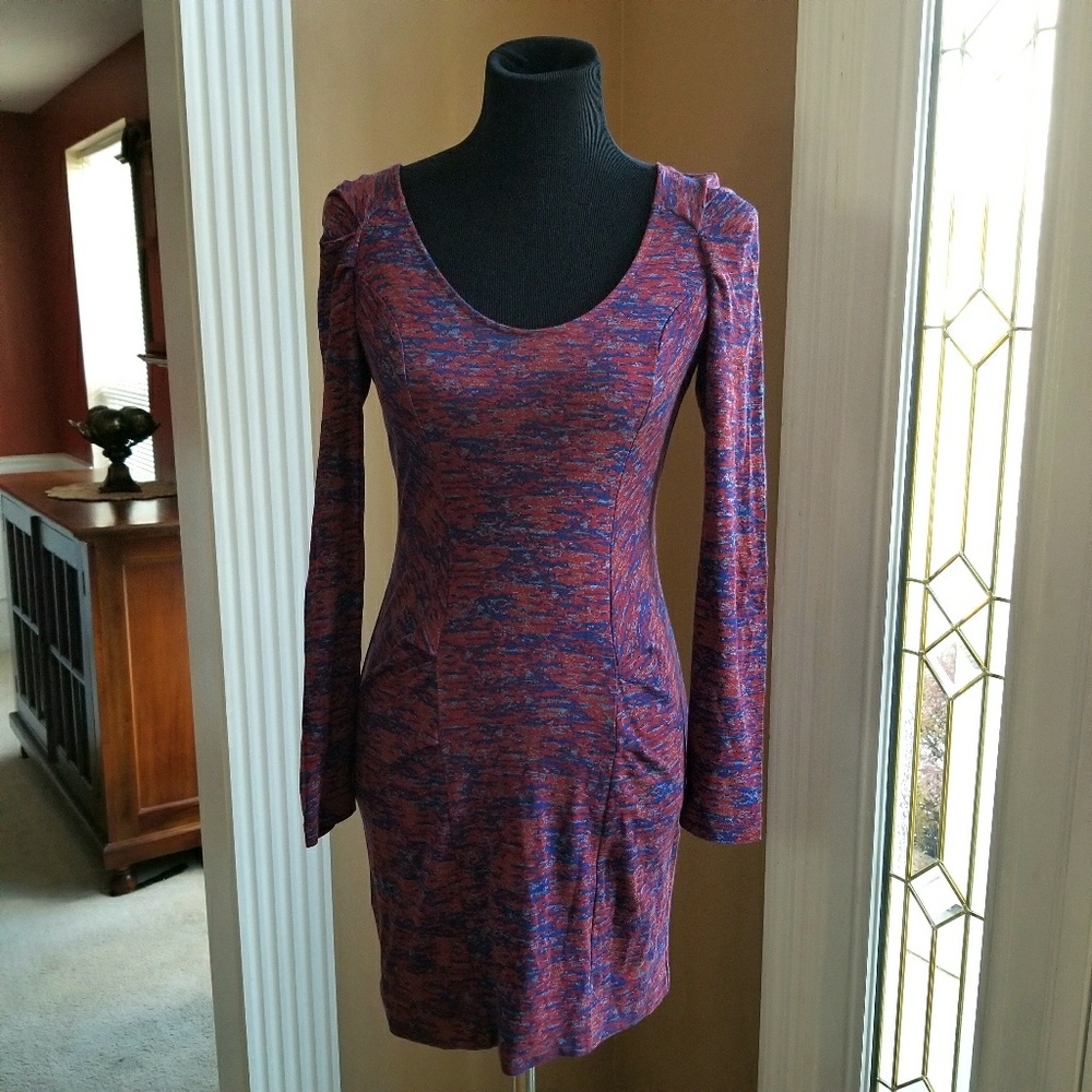 🎈LAST CHANCE❗(BCBGeneration) Cut Out Back Dress